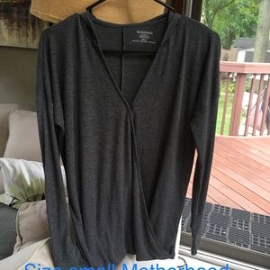 Maternity and nursing top